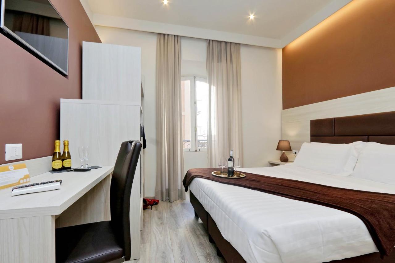 Roma Suite Monti Bagian luar foto